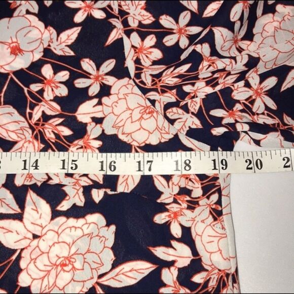 Banana Republic Fairycore Floral Top sz Sm NWT - Picture 8 of 10